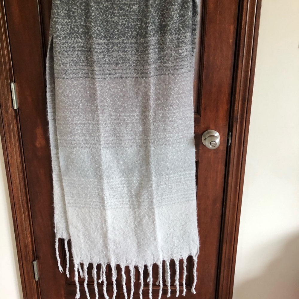 Plush Grey Scarf